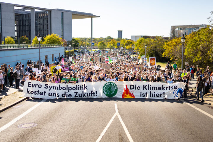 Über 75000 Menschen beim globalen Klimastreik von Fridays for Future